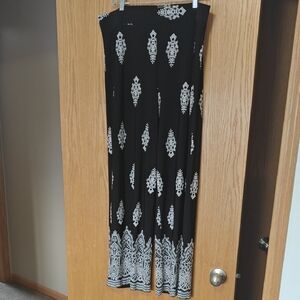 Roz & Ali Black and White Pants Size XL